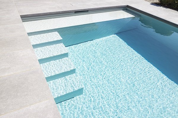 Skimmer swimming poolsStairs to the skimmer pool Skimmer swimming poolsStairs to the skimmer pool