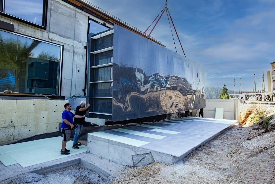 Unloading the pool by helicopter